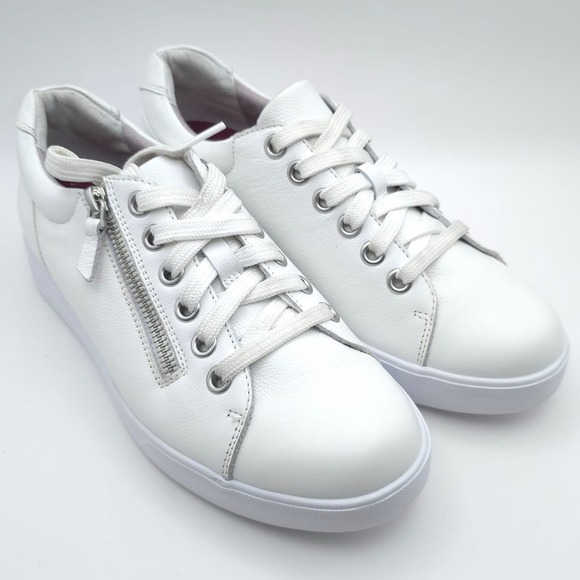 MUNRO New Sneakers Size 8W Women´s TILLY Zip LEATHER...